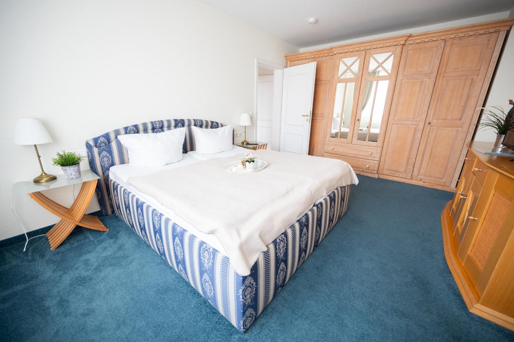 Villa Duene Mit Grosser Sonnenterrasse, Kamin, Wlan Und Tiefgarage Fuer 2-4 Personen Ostseebad Kühlungsborn Eksteriør billede